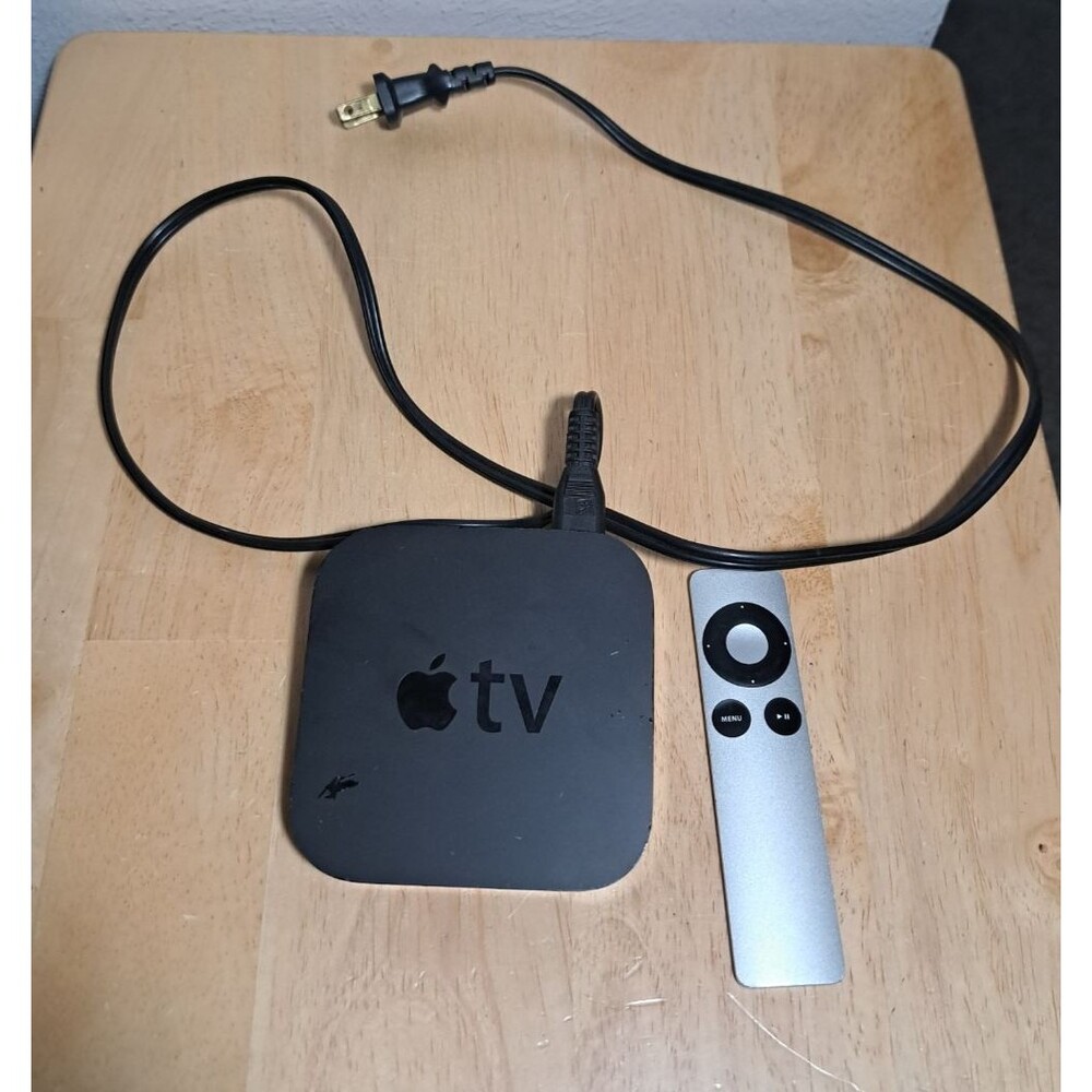 Apple TV 3rd Gen 1080p Wi-Fi A1469 w/ Remote and NOT ORIGINAL Power Cord